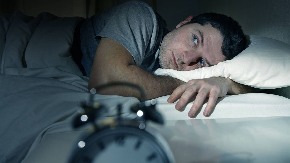 Cuanto menos duermas, más puede aumentar tu presión arterial